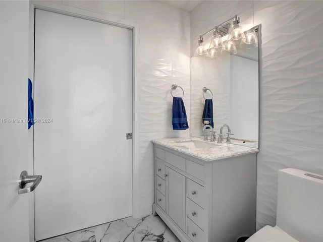 3470 E Coast Ave # H2205, Miami FL 33137