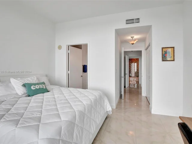 3470 E Coast Ave # H2205, Miami FL 33137