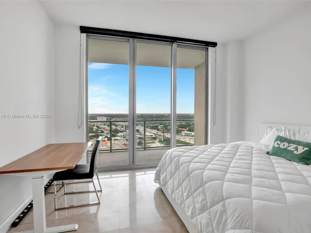 3470 E Coast Ave # H2205, Miami FL 33137