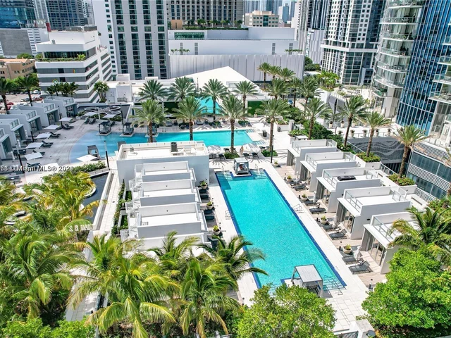 851 NE 1st Ave # 4007, Miami FL 33132