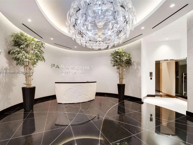 851 NE 1st Ave # 4007, Miami FL 33132