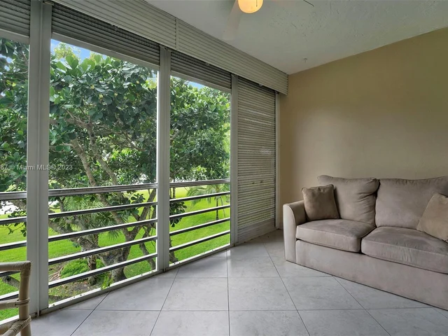 3010 N Course Dr # 310, Pompano Beach FL 33069