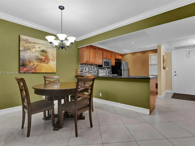 3010 N Course Dr # 310, Pompano Beach FL 33069