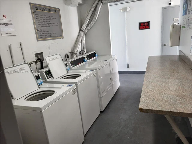 3401 N Country Club Dr # 108, Aventura FL 33180