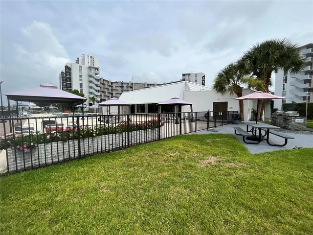 3401 N Country Club Dr # 108, Aventura FL 33180