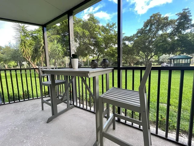 3401 N Country Club Dr # 108, Aventura FL 33180