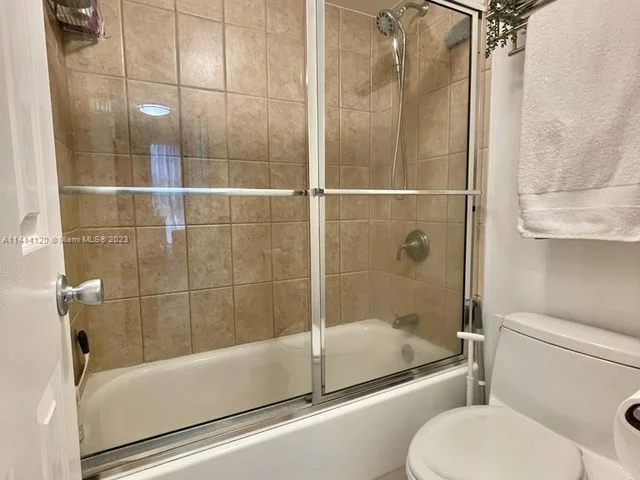 3401 N Country Club Dr # 108, Aventura FL 33180