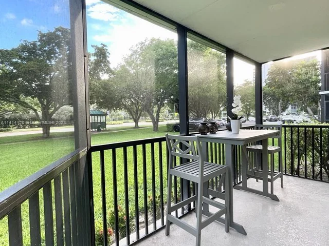 3401 N Country Club Dr # 108, Aventura FL 33180