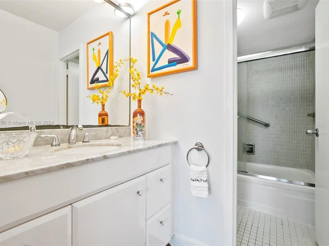 9511 Collins Ave # 1208, Surfside FL 33154