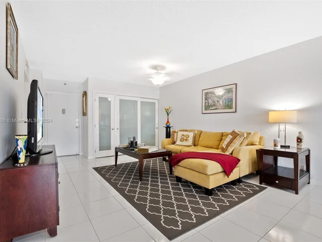 9511 Collins Ave # 1208, Surfside FL 33154