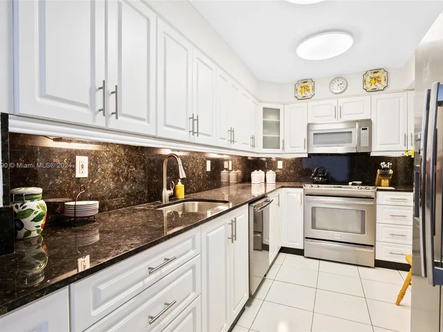 9511 Collins Ave # 1208, Surfside FL 33154