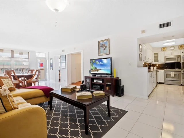 9511 Collins Ave # 1208, Surfside FL 33154