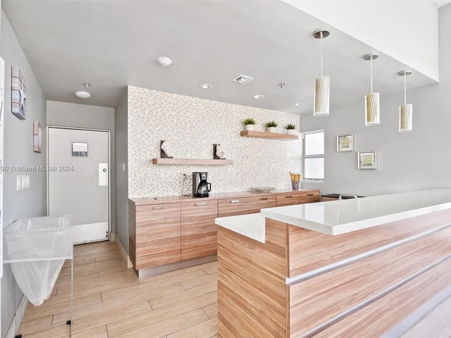 9511 Collins Ave # 1208, Surfside FL 33154