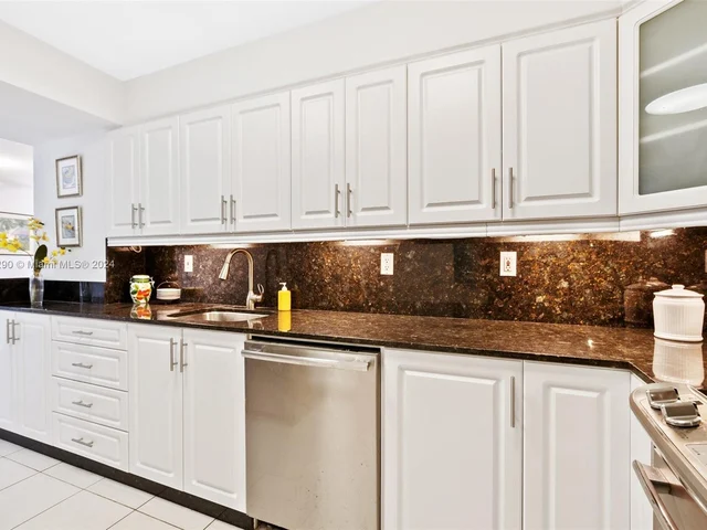 9511 Collins Ave # 1208, Surfside FL 33154