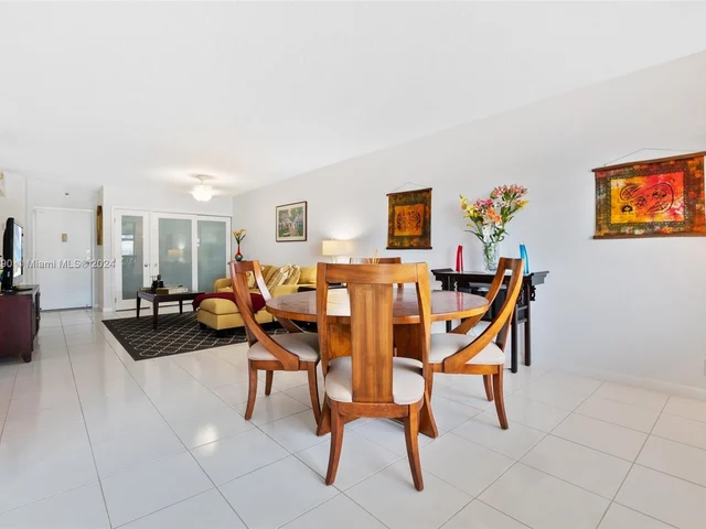 9511 Collins Ave # 1208, Surfside FL 33154