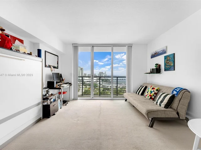 325 S Biscayne Blvd # 3320, Miami FL 33131