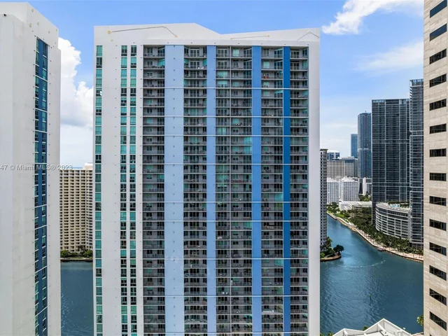 325 S Biscayne Blvd # 3320, Miami FL 33131
