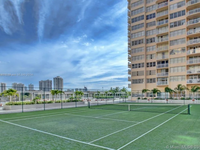 18081 Biscayne Blvd # 1102, Aventura FL 33160