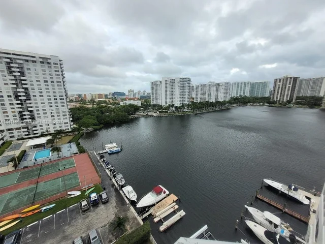 18081 Biscayne Blvd # 1102, Aventura FL 33160
