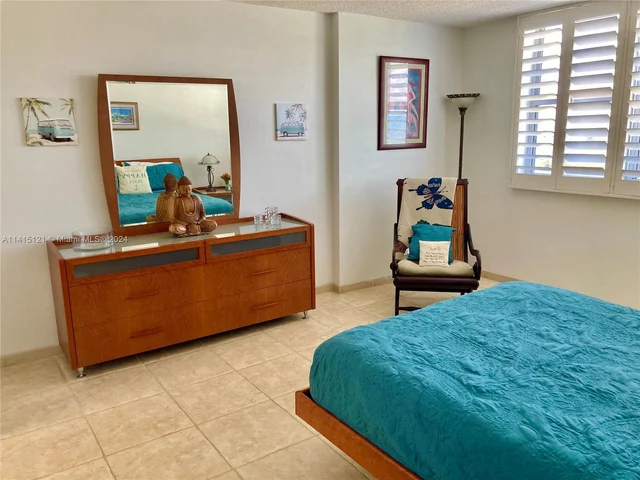 9225 Collins Ave # 1109, Surfside FL 33154