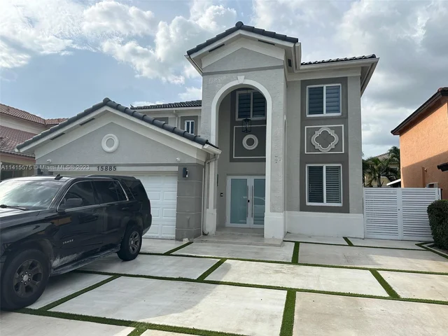 15885 SW 140th St, Miami FL 33196