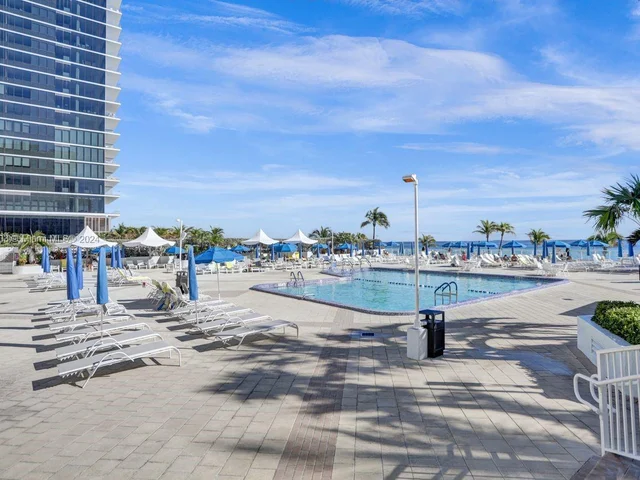 2030 S Ocean Dr # 2110, Hallandale Beach FL 33009