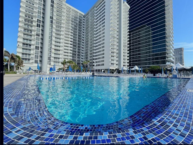 2030 S Ocean Dr # 2110, Hallandale Beach FL 33009