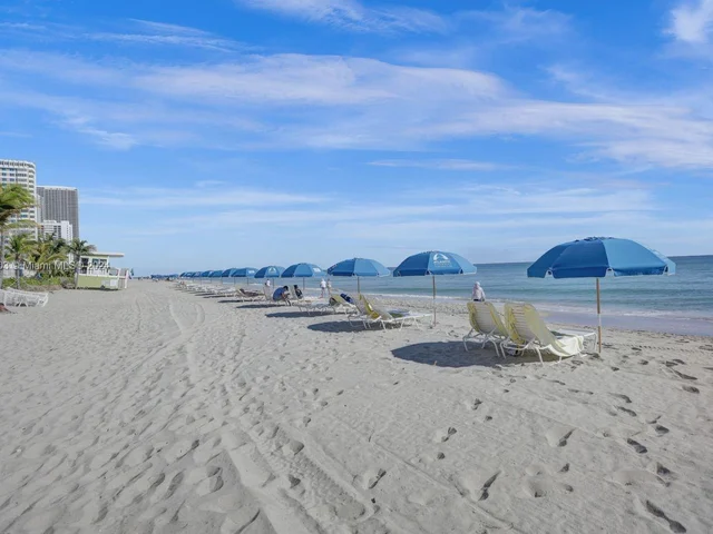 2030 S Ocean Dr # 2110, Hallandale Beach FL 33009