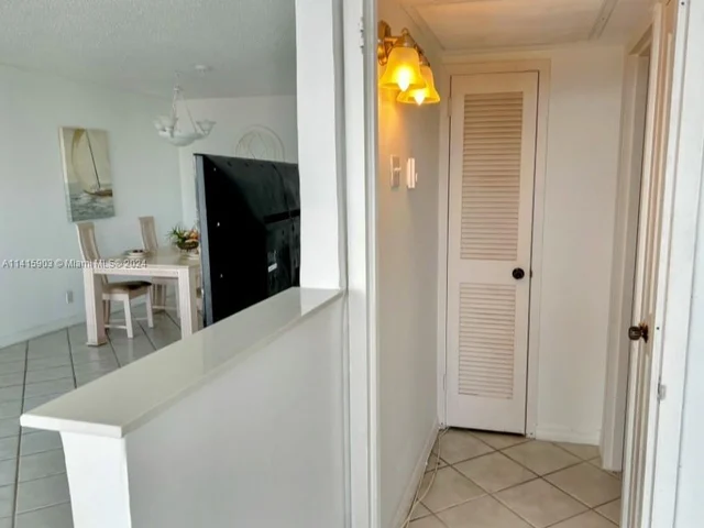 2030 S Ocean Dr # 2110, Hallandale Beach FL 33009