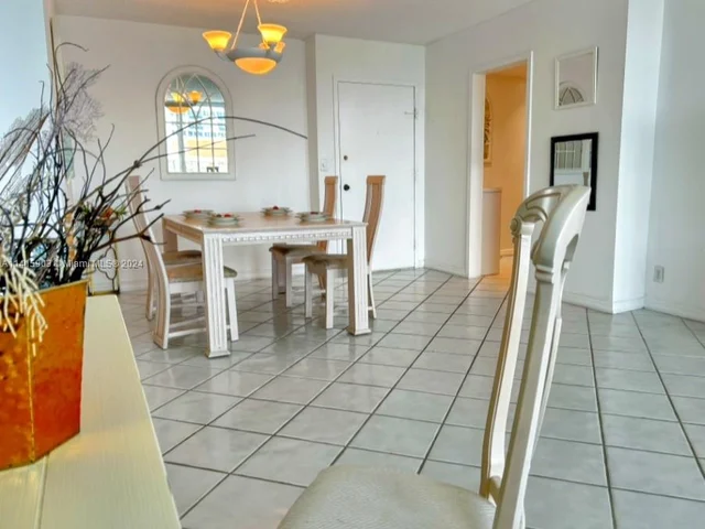 2030 S Ocean Dr # 2110, Hallandale Beach FL 33009