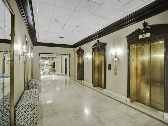 2030 S Ocean Dr # 2110, Hallandale Beach FL 33009