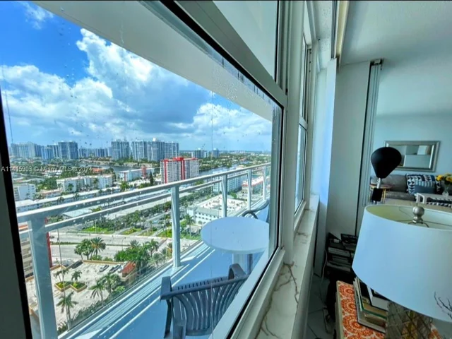 2030 S Ocean Dr # 2110, Hallandale Beach FL 33009