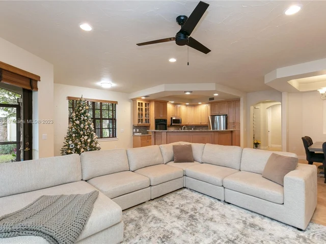 7533 Old Thyme Ct # 14C, Parkland FL 33076