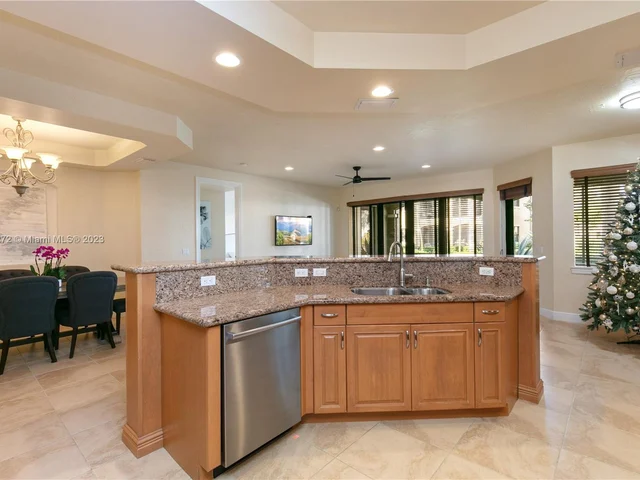 7533 Old Thyme Ct # 14C, Parkland FL 33076