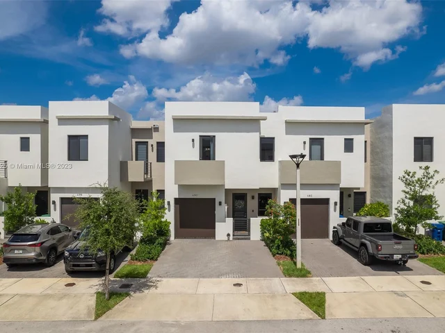 490 SW 91st Ct, Miami FL 33174