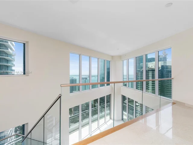 60 SW 13th St # 3000, Miami FL 33130