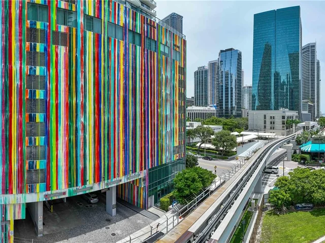 60 SW 13th St # 3000, Miami FL 33130