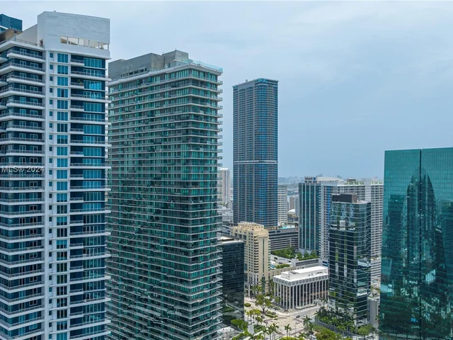 60 SW 13th St # 3000, Miami FL 33130