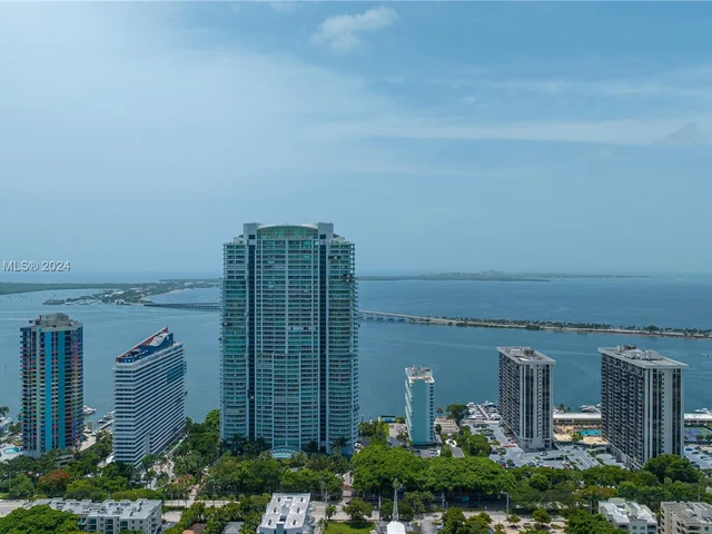 60 SW 13th St # 3000, Miami FL 33130