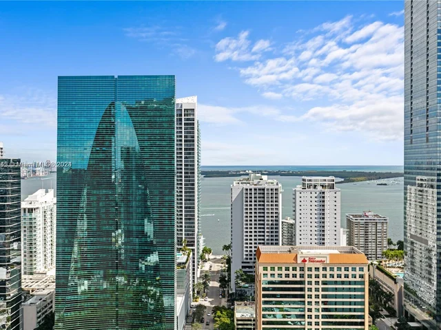 60 SW 13th St # 3000, Miami FL 33130