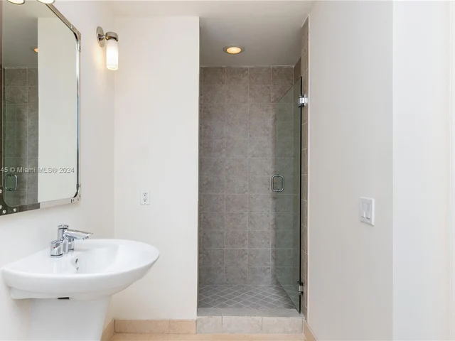 60 SW 13th St # 3000, Miami FL 33130