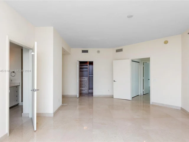 60 SW 13th St # 3000, Miami FL 33130