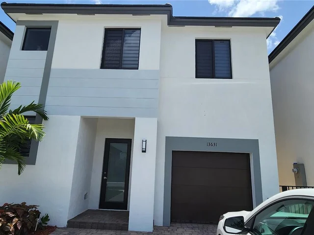 13631 SW 158th Court, Miami FL 33196