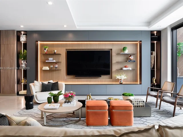 613 Almeria Ave # A, Coral Gables FL 33134