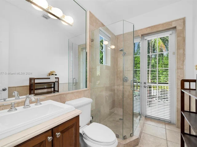 580 Harbor Drive, Key Biscayne FL 33149