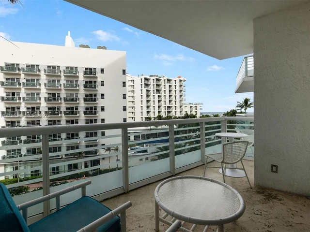 3801 Collins Ave # 503, Miami Beach FL 33140