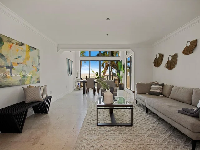 6345 Collins Ave, Miami Beach FL 33141