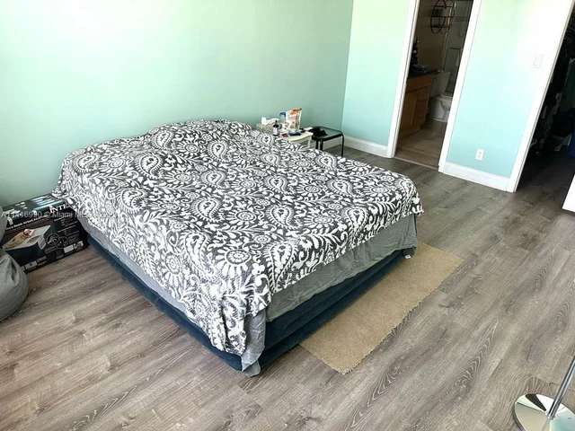 427 Golden Isles Dr # 5H, Hallandale Beach FL 33009