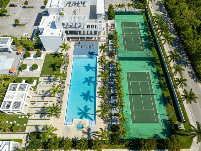 6324 NW 104th Path # 6324, Doral FL 33178