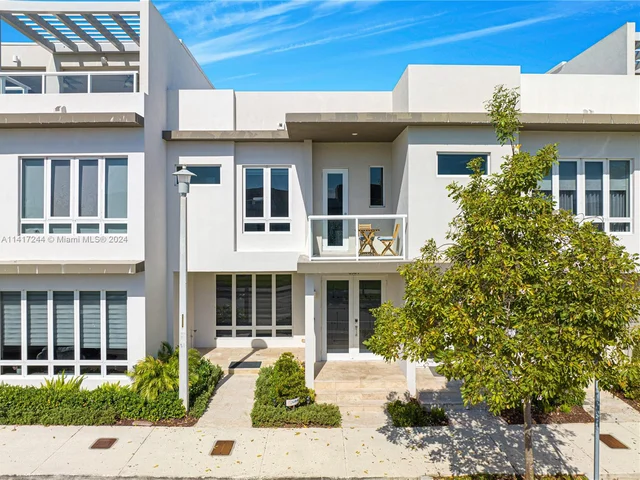 6324 NW 104th Path # 6324, Doral FL 33178